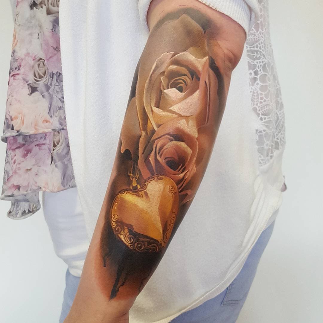 Colour realism - Rock'n'Roll Tattoo and Piercing